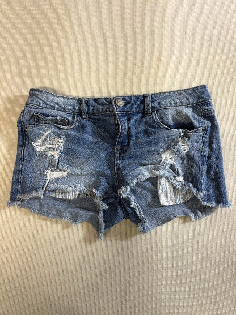 Aeropostale Shorty Blue Denim Shorts Size 6 Medium Wash Distressed Cutoff